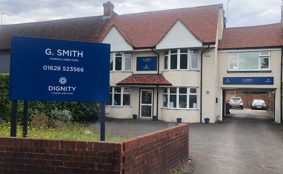 G Smith Funeral Directors in Wooburn Green
