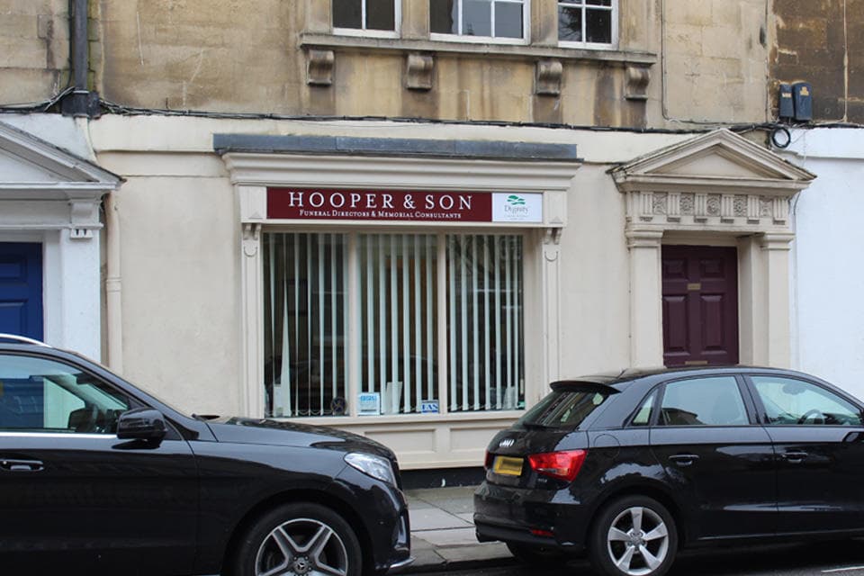 E Hooper & Son Funeral Directors in Bath