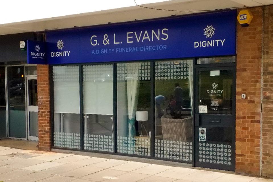 G. & L. Evans Funeral Directors in Highworth