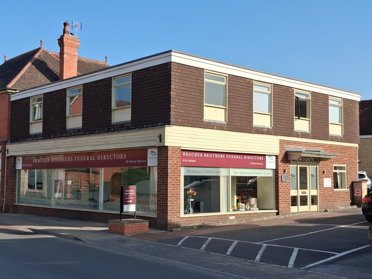 Bracher Brothers Funeral Directors in Gillingham, Dorset.
